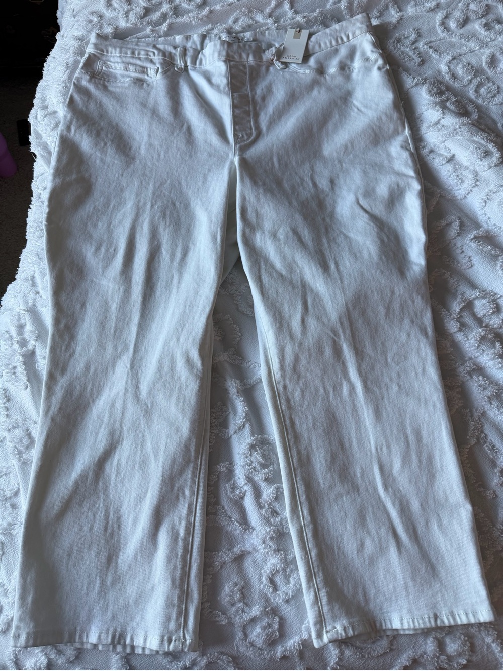 Good American Pull On Straight Leg Jeans